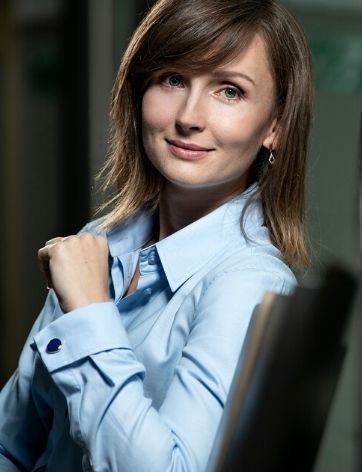 Monika Gawanowska - trener LinkedIn, która prowadzi szkolenia z LinkedIn dla firm i osób indywidualnych